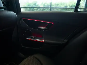 Mercedes-Benz C 300 Avantgarde Mild Hybrid