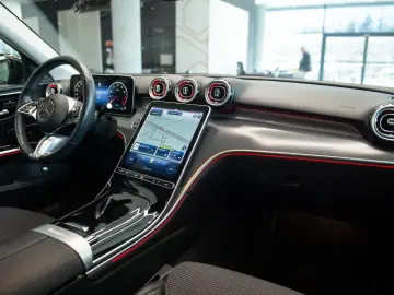 Mercedes-Benz C 300 Avantgarde Mild Hybrid