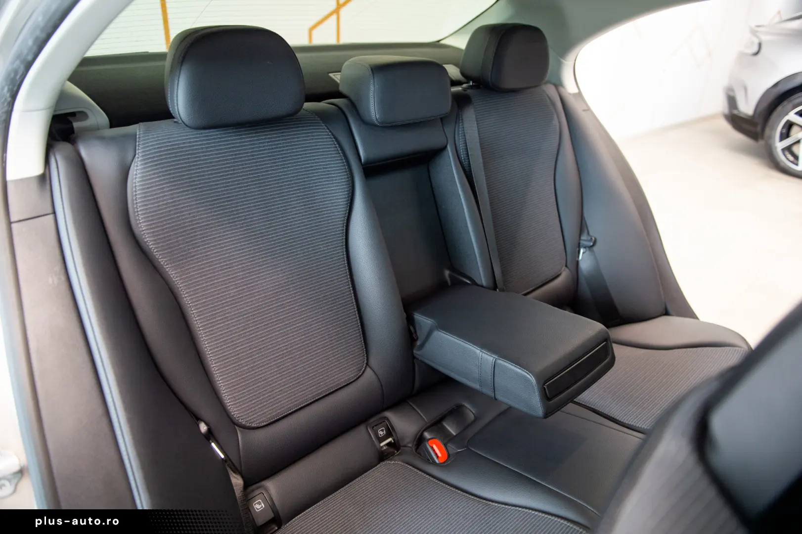 Mercedes-Benz C 300 Avantgarde Mild Hybrid