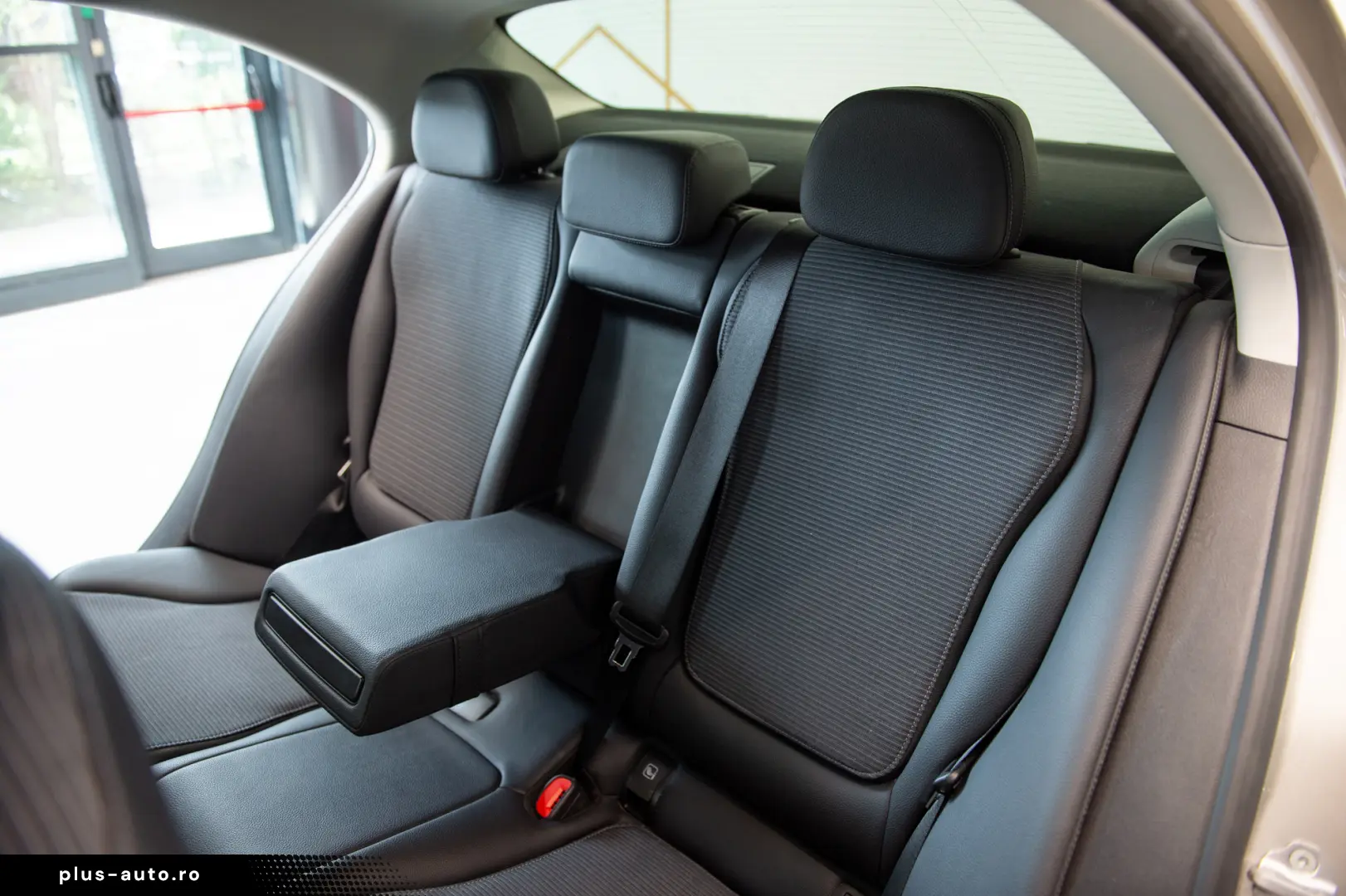 Mercedes-Benz C 300 Avantgarde Mild Hybrid