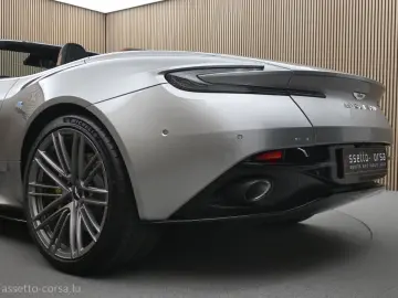 Aston Martin DB12 Volante Dark Chrome