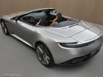 Aston Martin DB12 Volante Dark Chrome