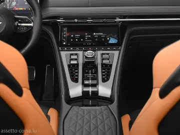 Aston Martin DB12 Volante Dark Chrome