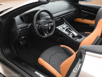 Aston Martin DB12 Volante Dark Chrome