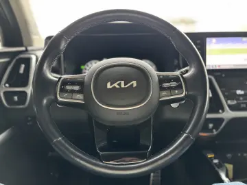 Kia Sorento 1.6 T-GDI HEV 6AT 4x4 7P Design