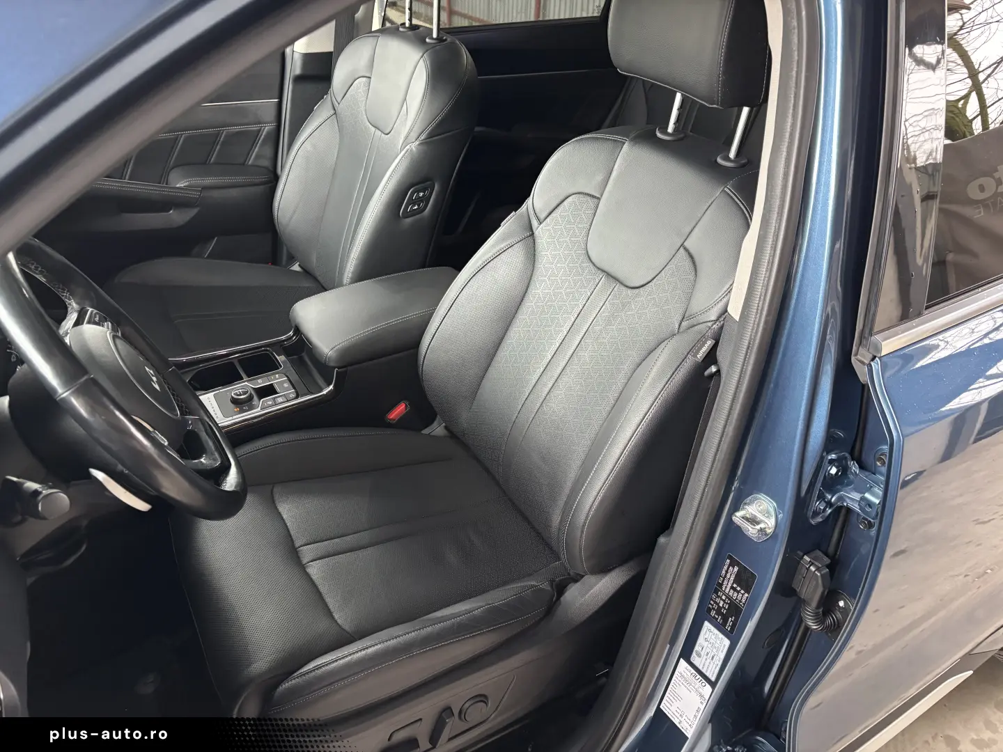 Kia Sorento 1.6 T-GDI HEV 6AT 4x4 7P Design