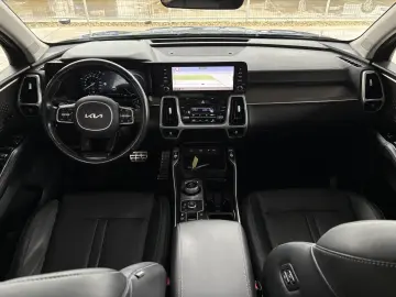 Kia Sorento 1.6 T-GDI HEV 6AT 4x4 7P Design