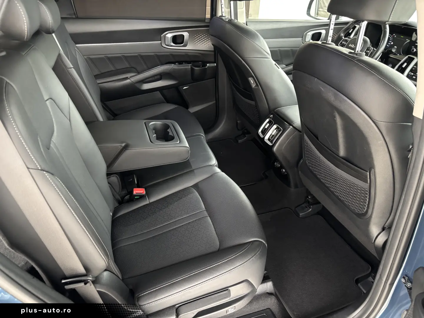 Kia Sorento 1.6 T-GDI HEV 6AT 4x4 7P Design