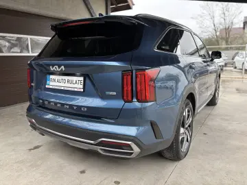 Kia Sorento 1.6 T-GDI HEV 6AT 4x4 7P Design