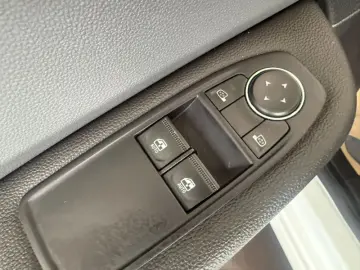 RENAULT CLIO 1.0 TCe 90CP Zen