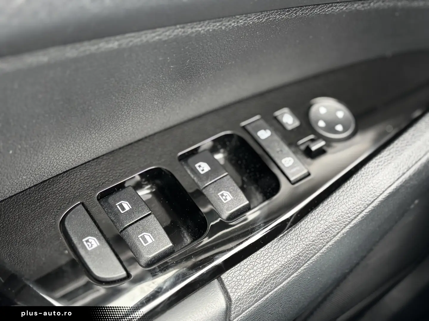 Kia Sportage 1.6 T-GDI HEV 6AT 4x2 Style