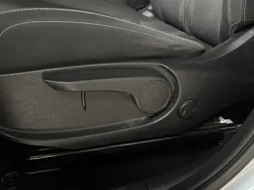 Kia Sportage 1.6 T-GDI HEV 6AT 4x2 Style