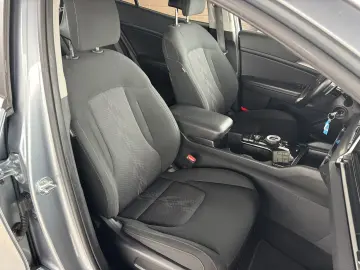 Kia Sportage 1.6 T-GDI HEV 6AT 4x2 Style