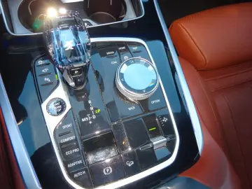 BMW X7 340PS Autm. xDrive40d 6-Si AHK B&O Pano