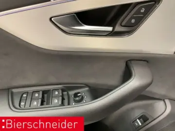 AUDI Q8 50 TDI qu 3x S-Line 23 AHK MATRIX PANO B&O
