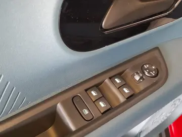 Fiat Grande Panda BEV 44kw RED