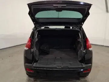 PEUGEOT 3008 Business-Line BlueHDi 120 EAT6 St.&Start