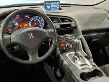 PEUGEOT 3008 Business-Line BlueHDi 120 EAT6 St.&Start