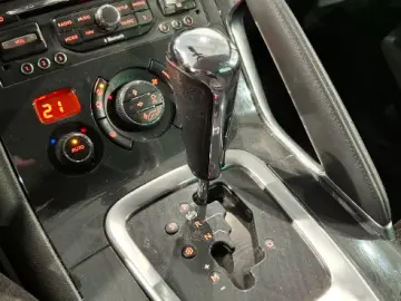 PEUGEOT 3008 Business-Line BlueHDi 120 EAT6 St.&Start