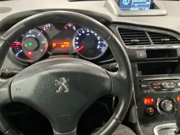 PEUGEOT 3008 Business-Line BlueHDi 120 EAT6 St.&Start