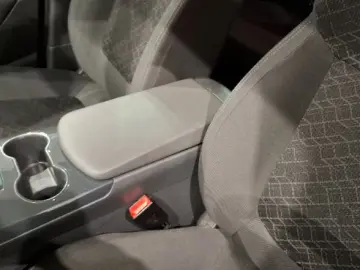 PEUGEOT 3008 Business-Line BlueHDi 120 EAT6 St.&Start