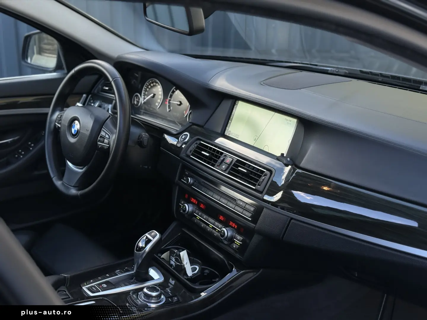 2.0d   xDrive   Automat   525d   Garantie   Finantare