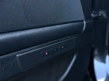 2.0d   xDrive   Automat   525d   Garantie   Finantare