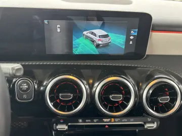 Mercedes-Benz A 180 d 7G-DCT