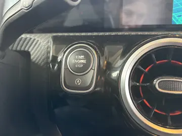 Mercedes-Benz A 180 d 7G-DCT