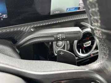 Mercedes-Benz A 180 d 7G-DCT