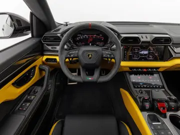 LAMBORGHINI Urus SE