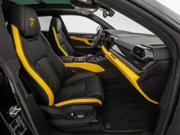 LAMBORGHINI Urus SE