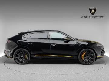 LAMBORGHINI Urus SE