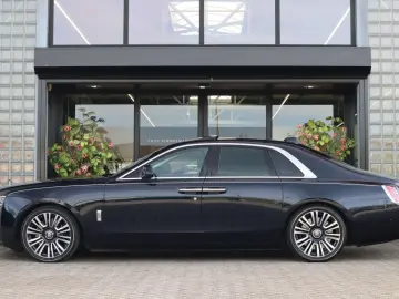 ROLLS ROYCE Ghost 6.75 V12   Massagestoelen  Panoramadak  St