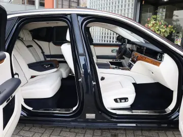 ROLLS ROYCE Ghost 6.75 V12   Massagestoelen  Panoramadak  St
