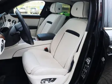 ROLLS ROYCE Ghost 6.75 V12   Massagestoelen  Panoramadak  St