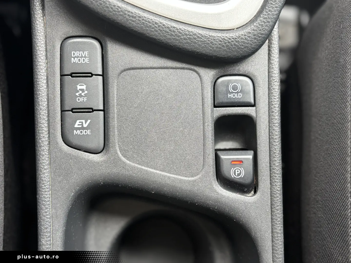 Toyota Yaris 1.5 VVT-i HSD Dynamic