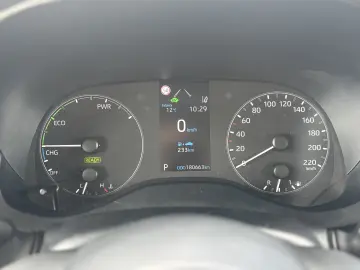 Toyota Yaris 1.5 VVT-i HSD Dynamic