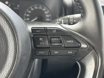 Toyota Yaris 1.5 VVT-i HSD Dynamic