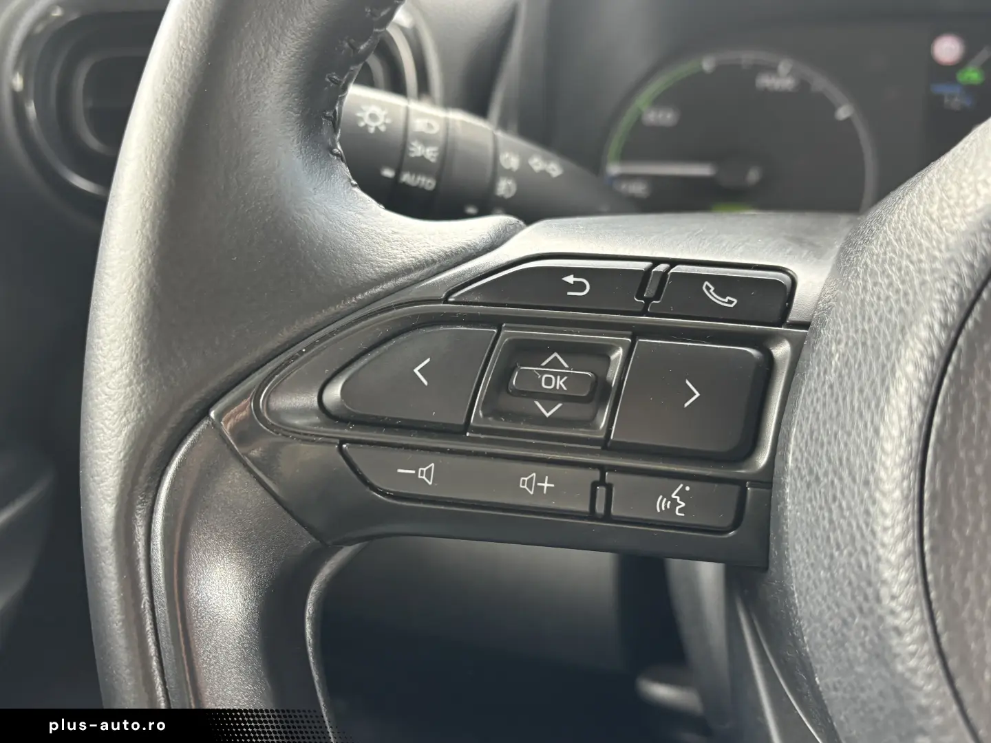 Toyota Yaris 1.5 VVT-i HSD Dynamic