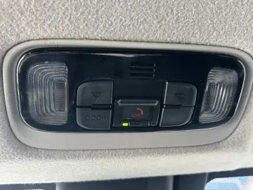 Toyota Yaris 1.5 VVT-i HSD Dynamic