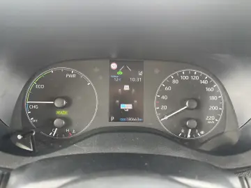 Toyota Yaris 1.5 VVT-i HSD Dynamic