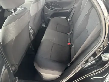 Toyota Yaris 1.5 VVT-i HSD Dynamic