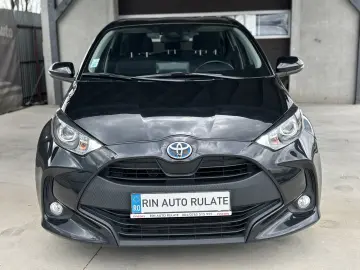 Toyota Yaris 1.5 VVT-i HSD Dynamic