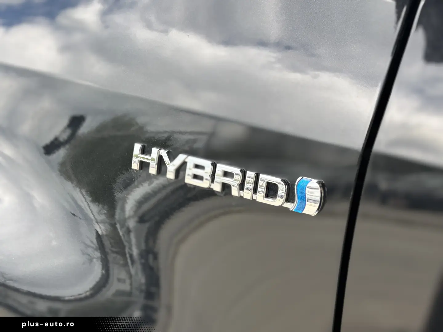 Toyota Yaris 1.5 VVT-i HSD Dynamic