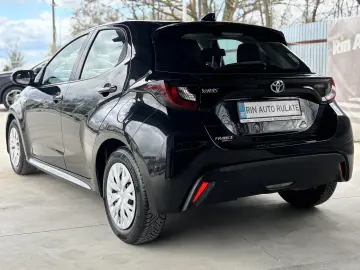 Toyota Yaris 1.5 VVT-i HSD Dynamic