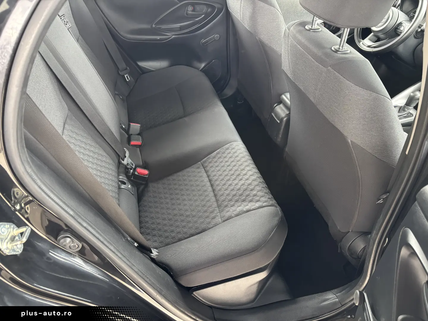 Toyota Yaris 1.5 VVT-i HSD Dynamic