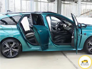 Peugeot 308 GT Allure 130 Virtual 3D