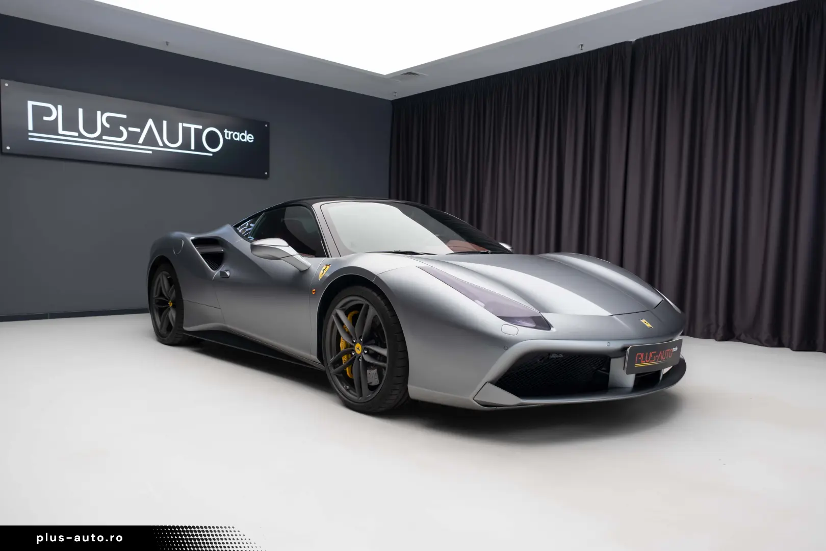 Ferrari 488 GTB LIFT JBL Camera Daytona Seats