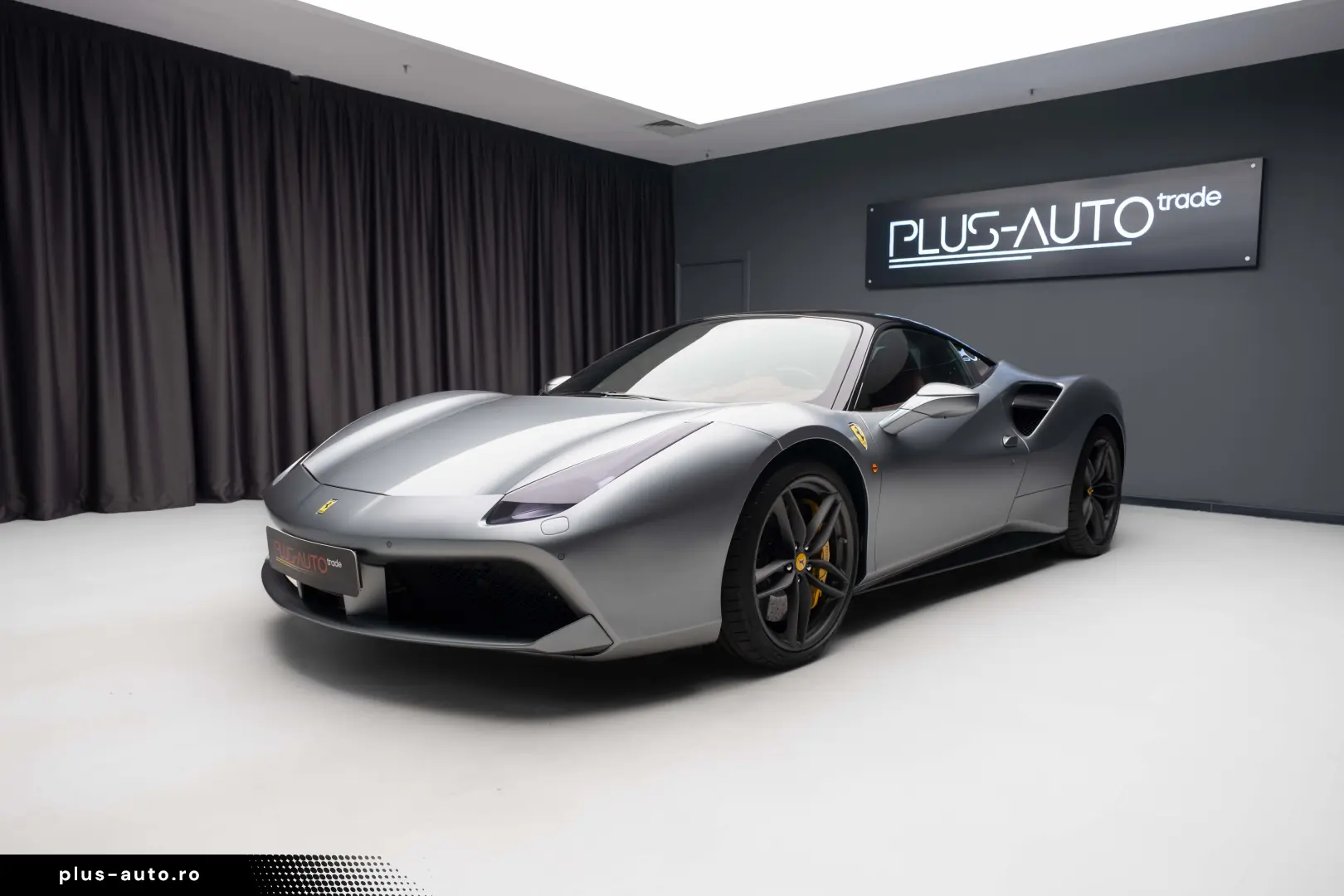 Ferrari 488 GTB LIFT JBL Camera Daytona Seats